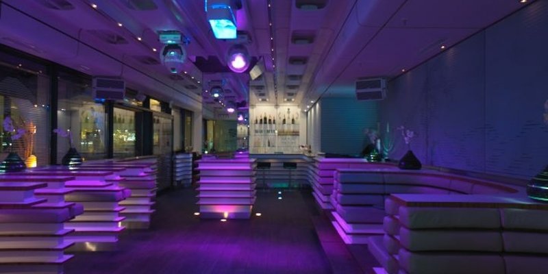 Exklusive Eventlocation direkt an der Elbe - Innenraum Club La Nuit