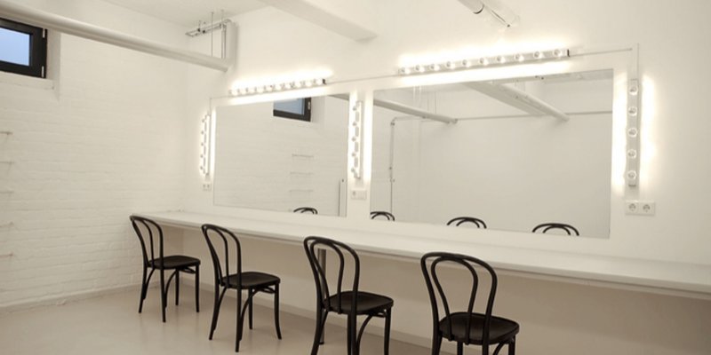 modern and media-equipped location