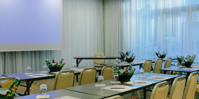 Design hotel with views of HH - Banquet