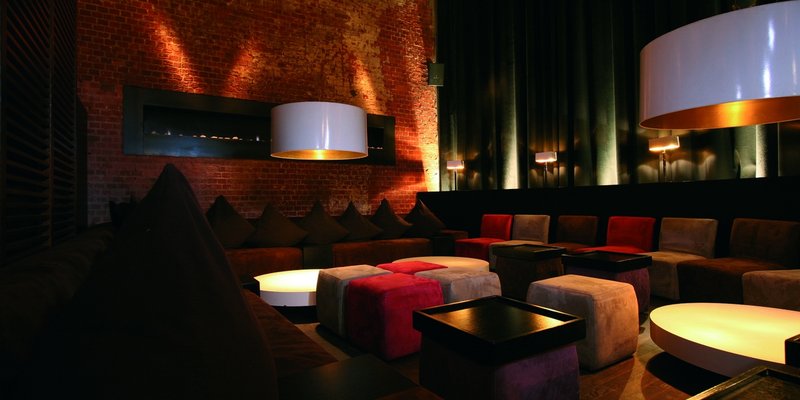 Restaurant & Lounge