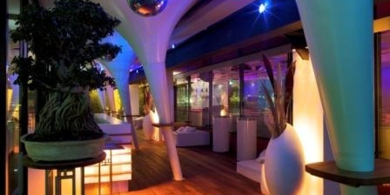 Exklusive Eventlocation direkt an der Elbe - Wintergarten Club La Nuit