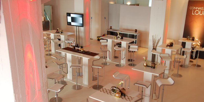 Loftiges arch overlooking the Elbe